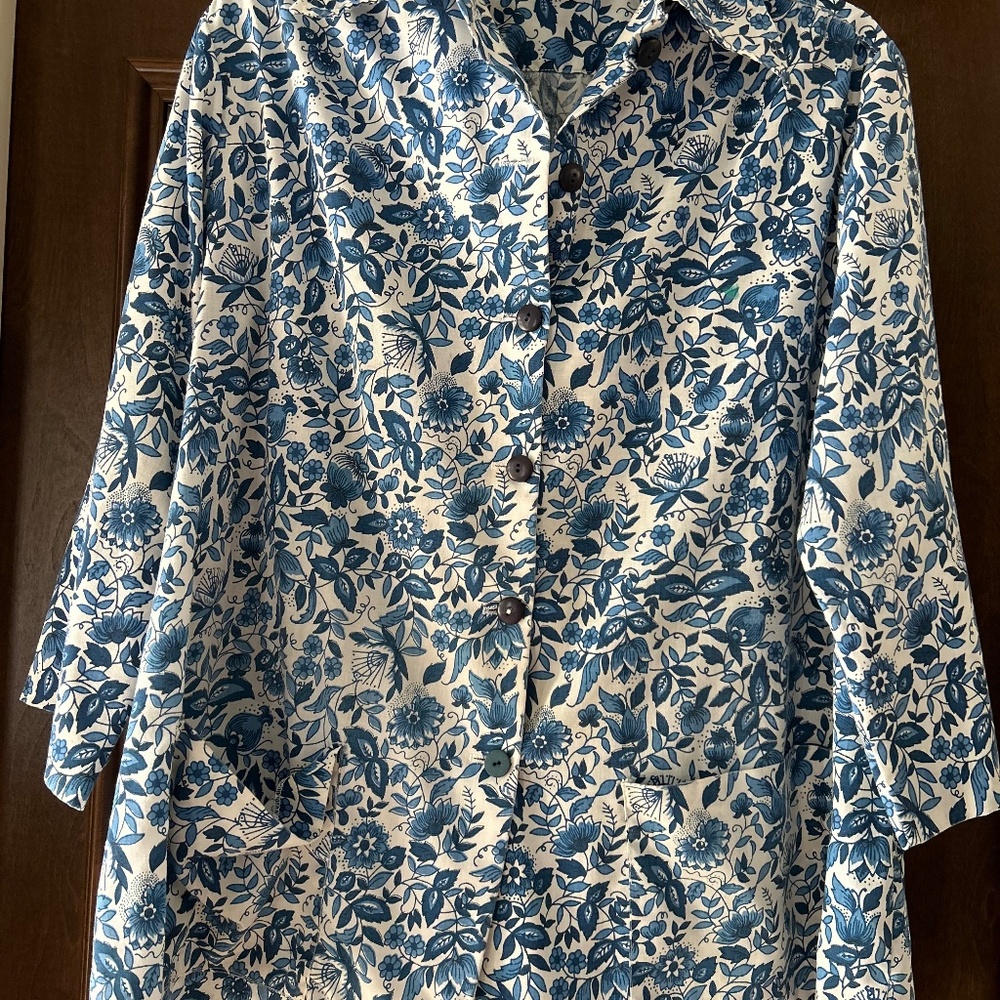 AUNT ABIGAIL'S ATTIC-EXCLUSIVE COUNTRY CLOTHS - SIZE 3XL -  FLORAL  BLOUSE